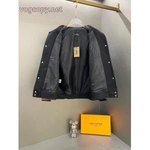 ステューシージャケットコピー 商品 販売超人気な専門店 品質保証高品質 一気にトレンド感満載な着こなし