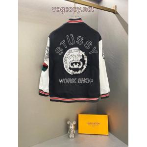 ステューシージャケットコピー 商品 販売超人気な専門店 品質保証高品質 一気にトレンド感満載な着こなし