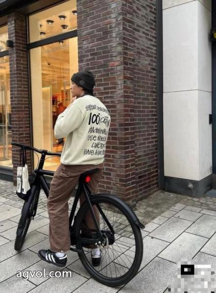 STUSSYブランド コピー 着払いセーター安定感があり最安価格新品 3