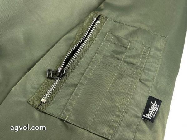 STUSSYステューシーx CDG連名MA 1背中アルファベット刺繍カップル用野球ウェアコットンジャケット 3